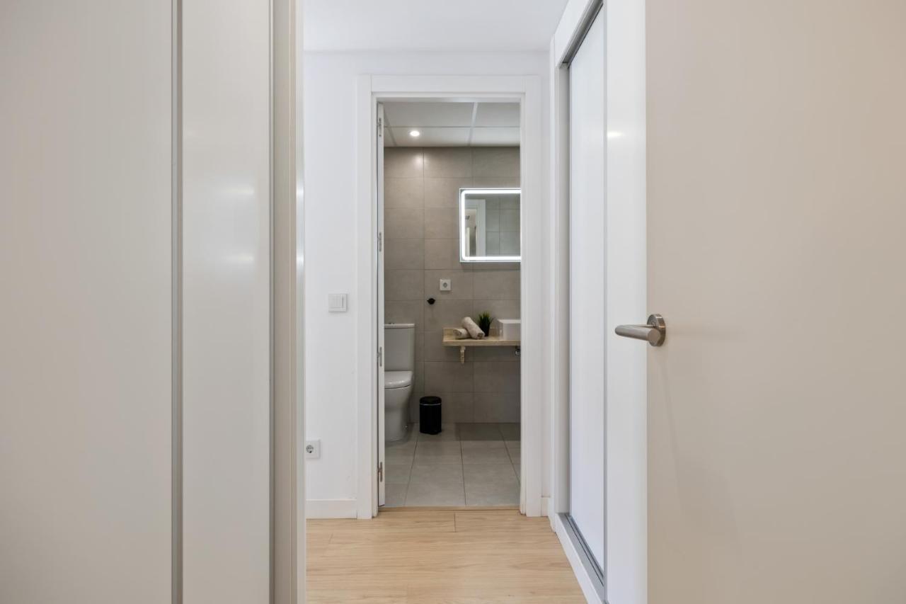 Luxury New Apartment City Center Estepona - Private Parking Exterior photo